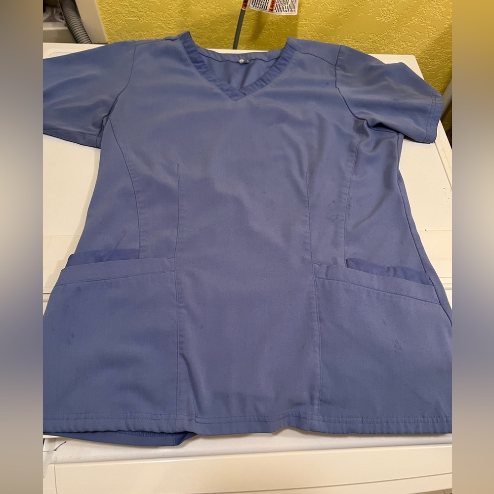 Wonder wink scrub top, Ceil blue, medium to large,